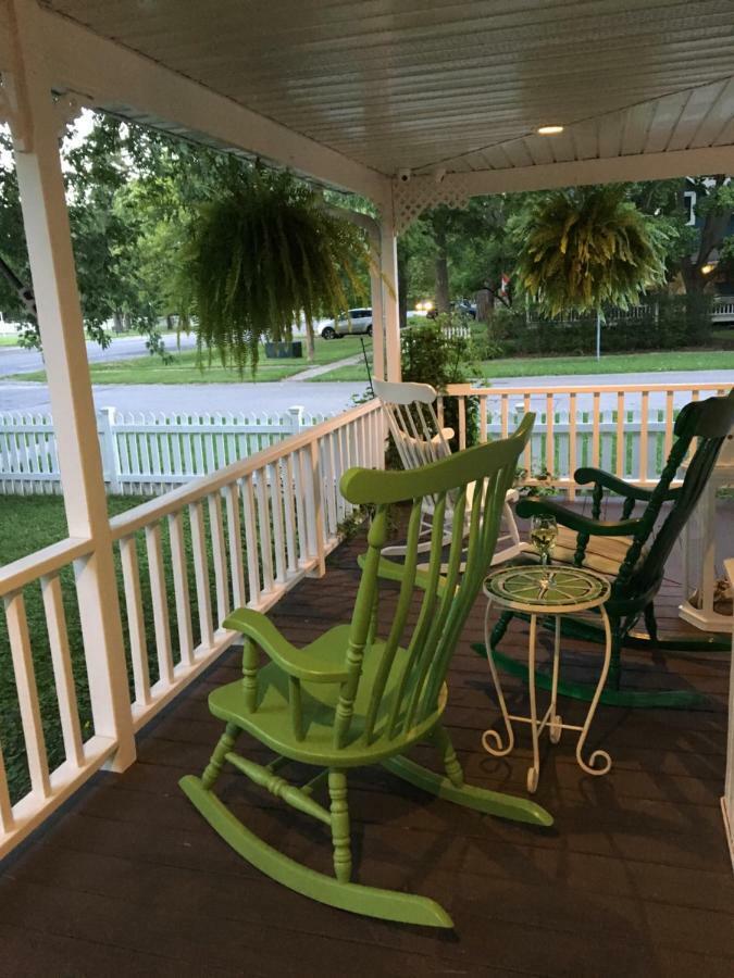 Finlay House Bed And Breakfast Niagara - On - The - Lake Kültér fotó